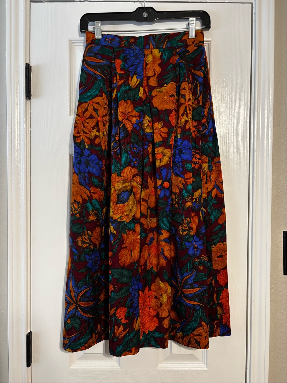 Vintage Breckenridge 100% Silk Floral Midi Skirt Pleated Pockets Bold Colors